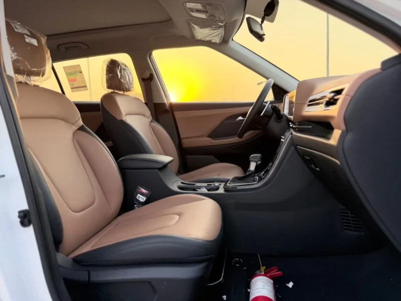 2026 Hyundai Creta PREMIUM 1.5 Litres 4 Cylinders Petrol Engine White Brown SUV GCC Specs