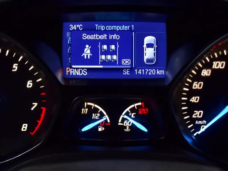 2016 Ford Escape S 4 Cylinders Petrol Engine Red Black Crossover GCC Specs Automatic