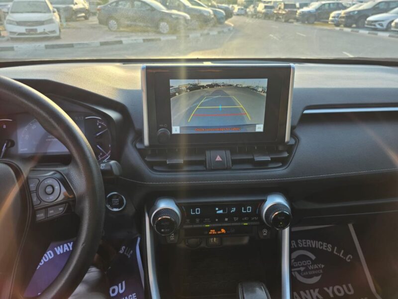 2024 Toyota RAV 4 XLE 2.5 Litres 4 Cylinders Petrol Engine Black SUV American Specs FULL OPTION
