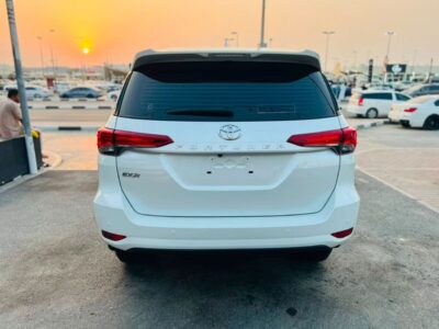 2023 Toyota Fortuner EXR 2.7 Litres 4 Cylinders Petrol Engine White Brown SUV GCC Specs Full Option