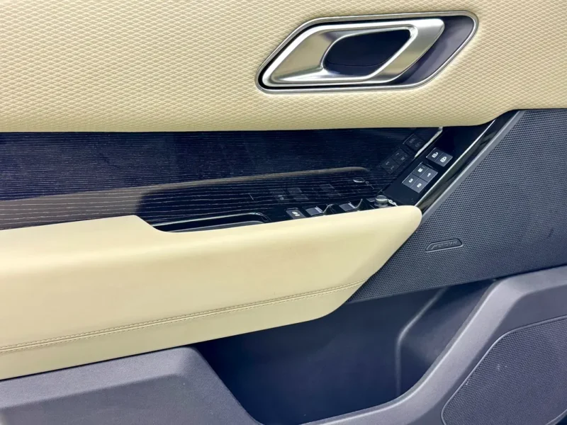 2023 Land Rover Range Rover Velar R-Dynamic S 4 Cylinders Petrol Engine Black Beige SUV GCC
