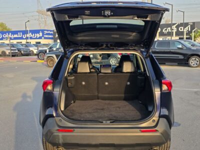 2024 Toyota RAV 4 XLE 2.5 Litres 4 Cylinders Petrol Engine Black SUV American Specs FULL OPTION