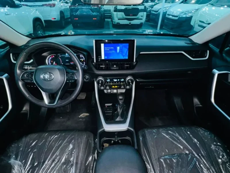 2025 Toyota RAV 4 XLE 2.5 Litres 4 Cylinders Petrol Engine Black SUV Canadian Specs FULL OPTION