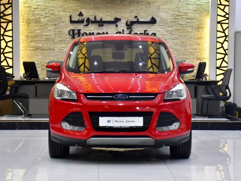 2016 Ford Escape S 4 Cylinders Petrol Engine Red Black Crossover GCC Specs Automatic