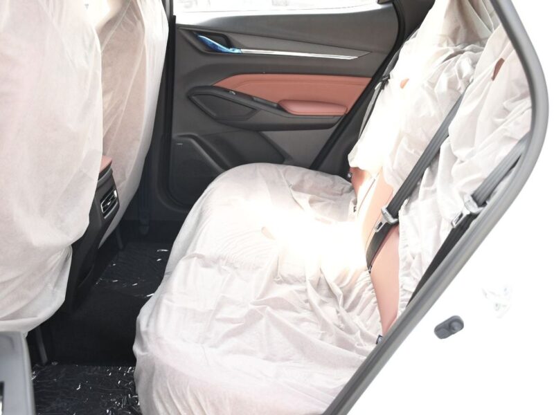 2026 Changan X5 PLUS STANDARD 1.5 Litres Turbo 4 Cylinders Petrol Engine White Orange SUV