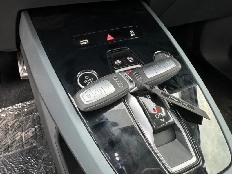 2023 Audi Q5 50 E-TRON Electric Vehicle White Grey SUV Chinese Specs Automatic RWD Full Options