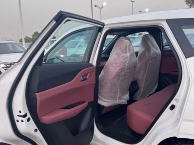 2026 Changan UNI-Z 1.5 Litres 4 Cylinders Petrol Engine White Red SUV Chinese Specs Fully Loaded