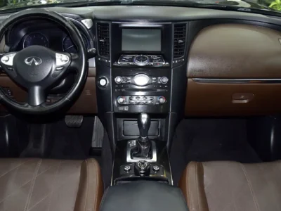 2016 Infiniti QX70 Luxury 6 Cylinders Petrol Engine Brown SUV GCC Specs Automatic