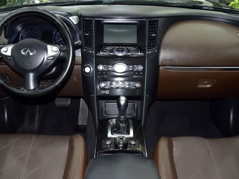2016 Infiniti QX70 Luxury 6 Cylinders Petrol Engine Brown SUV GCC Specs Automatic
