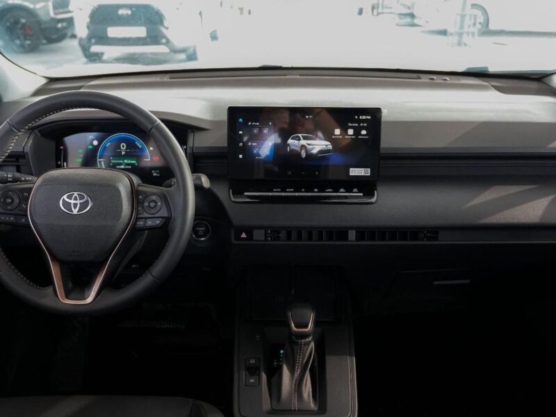 2026 Toyota Corolla Cross GLI 2.0 Litres 4 Cylinders Hybrid Engine White Black SUV Chinese Specs
