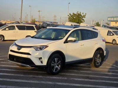 2018 Toyota RAV 4 XLE 2.5 Litres 4 Cylinders Petrol Engine White SUV American Specs FULL OPTION