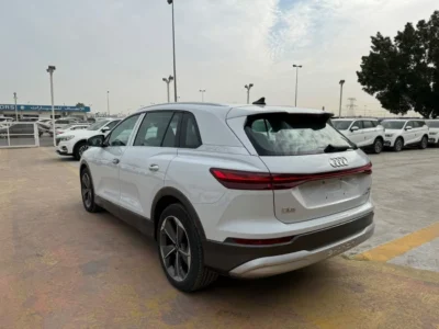 2023 Audi Q5 50 E-TRON Electric Vehicle White Grey SUV Chinese Specs Automatic RWD Full Options