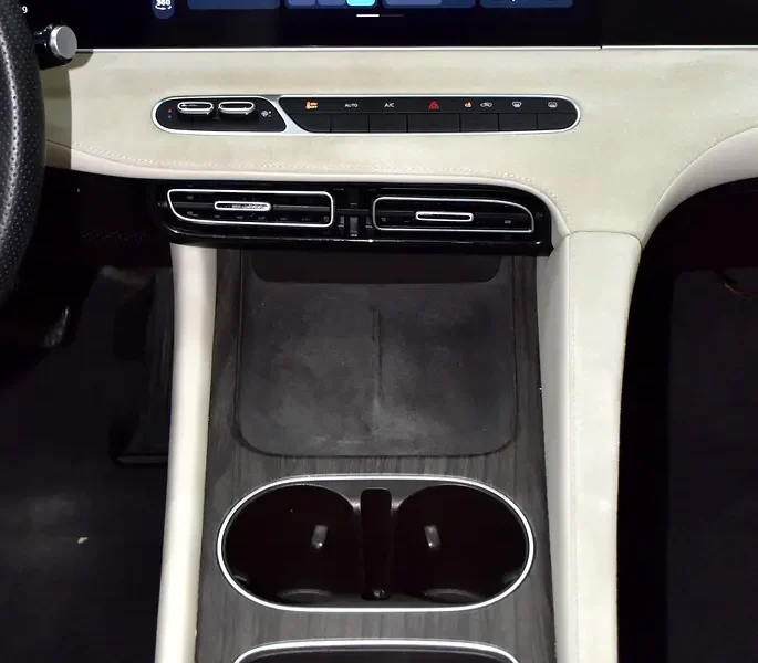 2023 MG MG 8 Luxury 4 Cylinders Hybrid Engine Grey Beige Sedan Chinese Specs Automatic