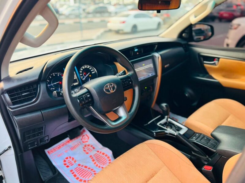 2023 Toyota Fortuner EXR 2.7 Litres 4 Cylinders Petrol Engine White Brown SUV GCC Specs Full Option