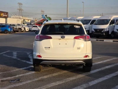 2018 Toyota RAV 4 XLE 2.5 Litres 4 Cylinders Petrol Engine White SUV American Specs FULL OPTION