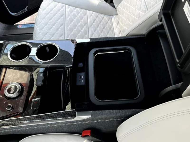 2026 Cadillac Escalade V SERIES 6.2 Litres Supercharged V8 Petrol Engine Black White SUV GCC Specs