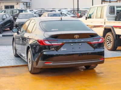 2026 Toyota Camry GLE 2.5 Litres 4-Cylinder Petrol Engine Black Tan Sedan GCC Specs FWD