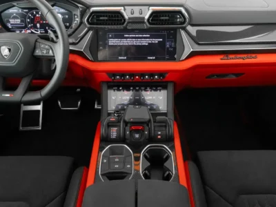 2026 Lamborghini Urus SE 4.0 Litres Twin-Turbo V8 Hybrid Engine Green Black SUV European Specs