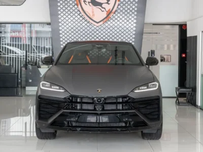 2026 Lamborghini Urus SE 4.0 Litres Twin-Turbo V8 Hybrid Engine Grey SUV European Specs
