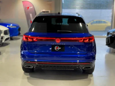 2024 Volkswagen Touareg R-Line 3.0L Turbocharged V6 Petrol Engine Blue Black SUV GCC Specs