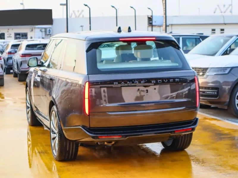 2026 Range Rover Autobiography P530 4.4L Twin-Turbo V8 Hybrid Engine Grey Beige SUV GCC Specs