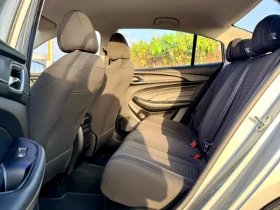 2022 MG MG5 Standard 1.5 Litres 4 Cylinders Petrol Engine Silver Black Sedan GCC Specs