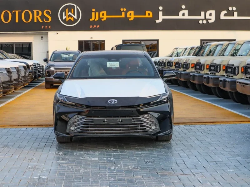 2026 Toyota Camry GLE 2.5 Litres 4-Cylinder Petrol Engine Black Tan Sedan GCC Specs FWD