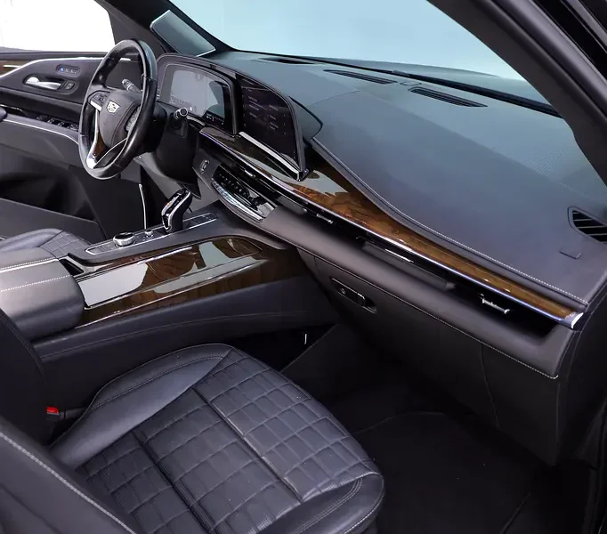 2023 Cadillac Escalade Sport Platinum 8 Cylinders Petrol Engine Black SUV GCC Specs Automatic