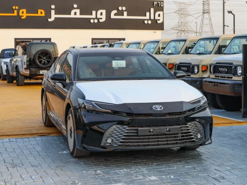 2026 Toyota Camry GLE 2.5 Litres 4-Cylinder Petrol Engine Black Tan Sedan GCC Specs FWD