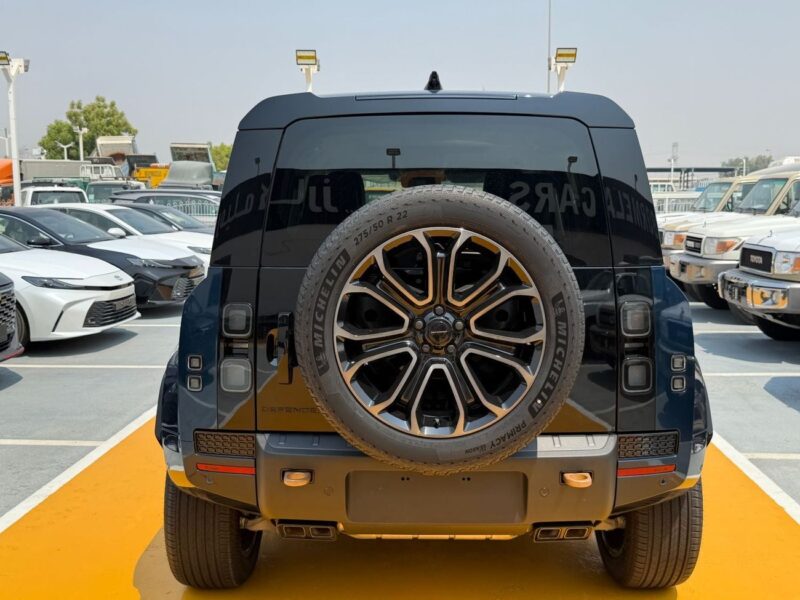 2026 Land Rover Defender Octa 4.4-liter twin-turbo V8 Petrol Engine Blue White SUV GCC Specs