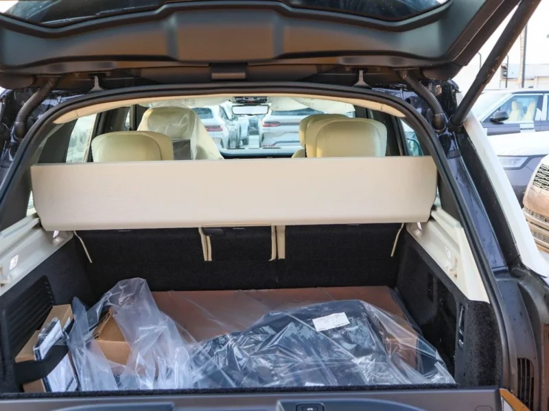 2026 Range Rover Autobiography P530 4.4L Twin-Turbo V8 Hybrid Engine Grey Beige SUV GCC Specs