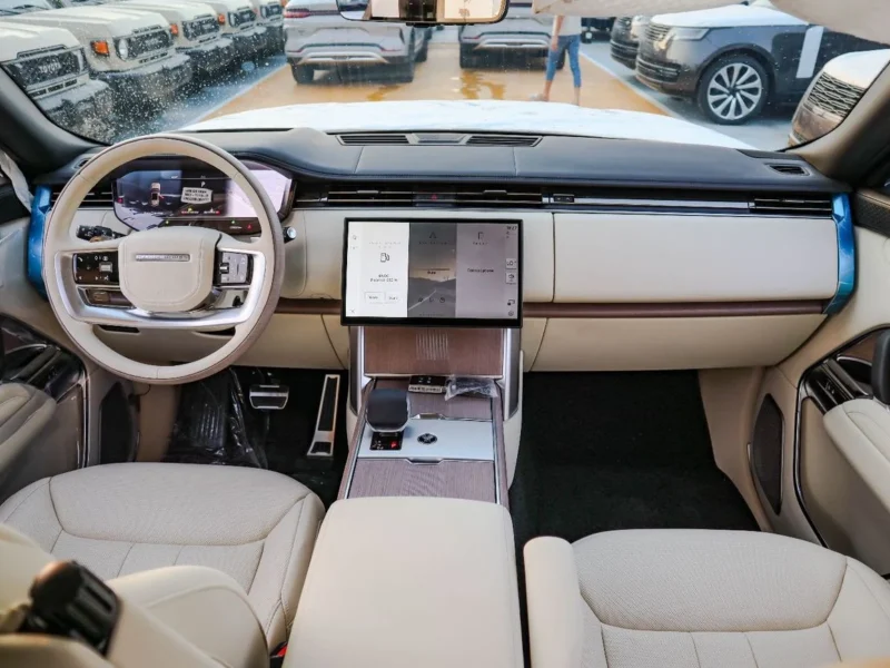 2026 Range Rover Autobiography P530 4.4L Twin-Turbo V8 Hybrid Engine Grey Beige SUV GCC Specs