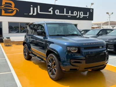 2026 Land Rover Defender Octa 4.4-liter twin-turbo V8 Petrol Engine Blue White SUV GCC Specs