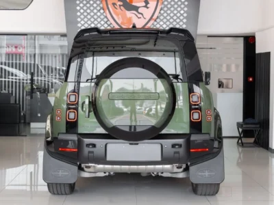 2026 Land Rover Defender 110 X-Dynamic HSE P400 4.0L 6 Cylinders Engine Dark Green Tan SUV
