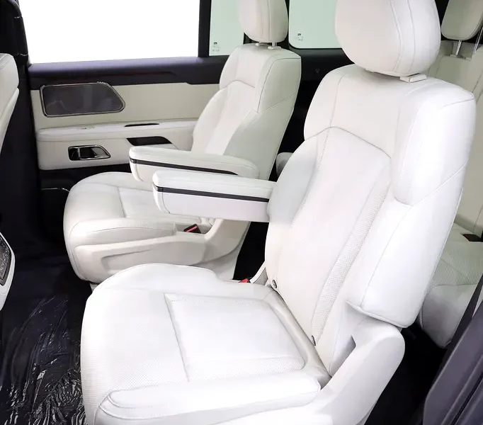 2026 Rox 01 Captain ETE 1.5 Litres 4 Cylinders Plug-In Hybrid Engine Grey White SUV Chinese Specs