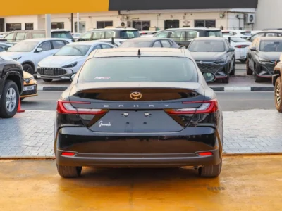 2026 Toyota Camry GLE 2.5 Litres 4-Cylinder Petrol Engine Black Tan Sedan GCC Specs FWD