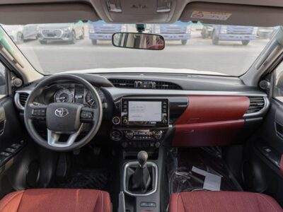 2026 Toyota Hilux Double Cab GLX 2.7L 4-Cylinder Petrol Engine White Red Pickup Truck GCC Specs
