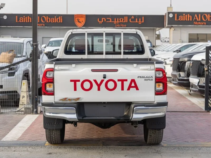 2026 Toyota Hilux Double Cab GLX 2.7L 4-Cylinder Petrol Engine White Red Pickup Truck GCC Specs