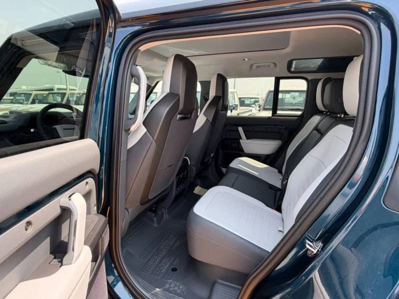 2026 Land Rover Defender Octa 4.4-liter twin-turbo V8 Petrol Engine Blue White SUV GCC Specs