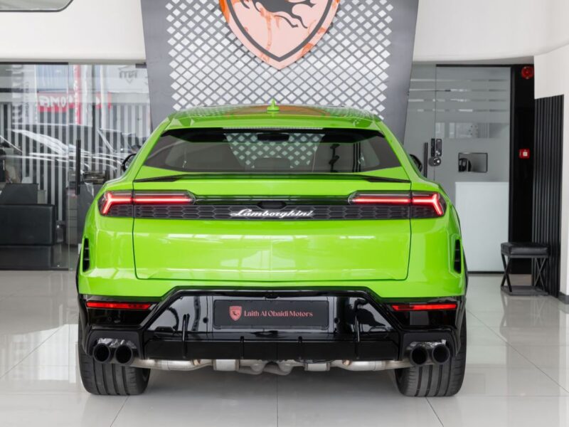 2026 Lamborghini Urus SE 4.0 Litres Twin-Turbo V8 Hybrid Engine Green Black SUV European Specs