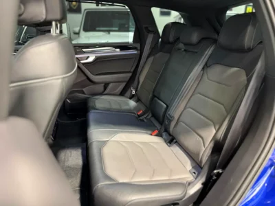 2024 Volkswagen Touareg R-Line 3.0L Turbocharged V6 Petrol Engine Blue Black SUV GCC Specs