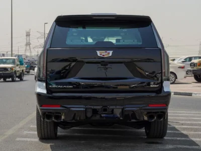 2026 Cadillac Escalade V SERIES 6.2 Litres Supercharged V8 Petrol Engine Black White SUV GCC Specs