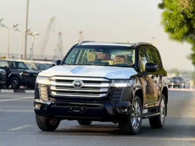 2026 Toyota Land Cruiser GXR 3.5 Litres Twin-Turbo 6 Cylinders Petrol Engine Black Beige SUV GCC