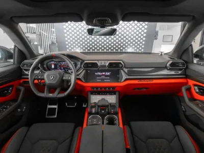 2026 Lamborghini Urus SE 4.0 Litres Twin-Turbo V8 Hybrid Engine Green Black SUV European Specs