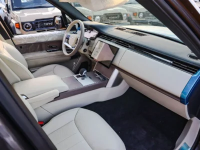 2026 Range Rover Autobiography P530 4.4L Twin-Turbo V8 Hybrid Engine Grey Beige SUV GCC Specs