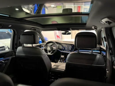 2024 Volkswagen Touareg R-Line 3.0L Turbocharged V6 Petrol Engine Blue Black SUV GCC Specs