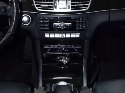 2014 Mercedes-Benz E-Class E 400 6 Cylinders Hybrid Engine White Black Sedan Japanese Specs