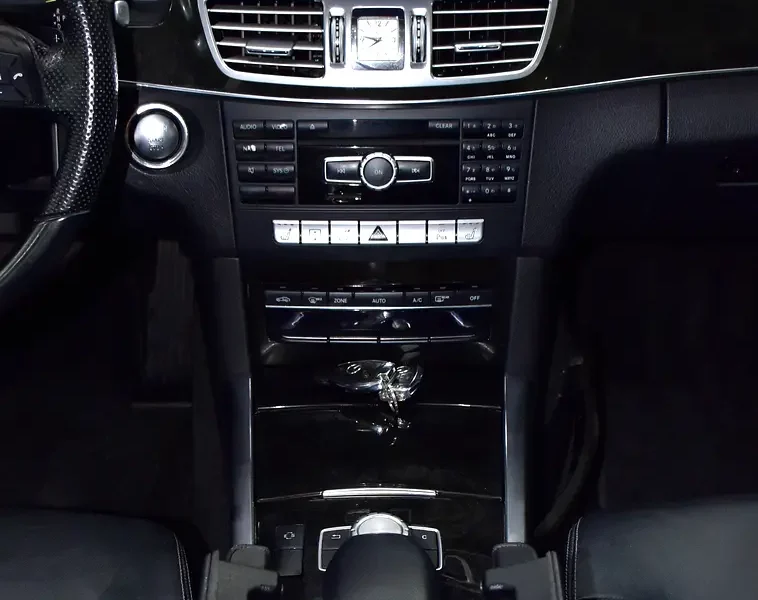 2014 Mercedes-Benz E-Class E 400 6 Cylinders Hybrid Engine White Black Sedan Japanese Specs