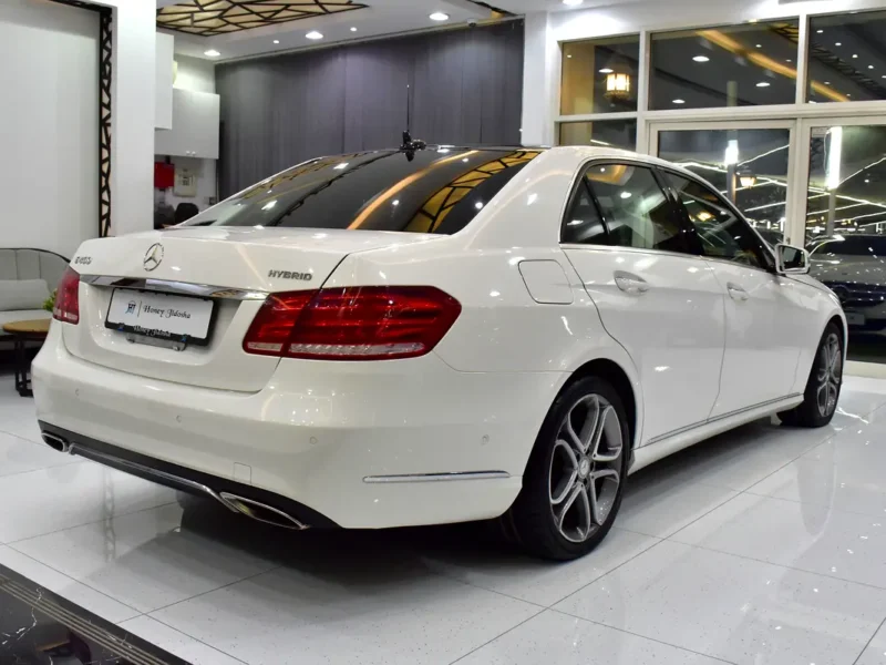2014 Mercedes-Benz E-Class E 400 6 Cylinders Hybrid Engine White Black Sedan Japanese Specs