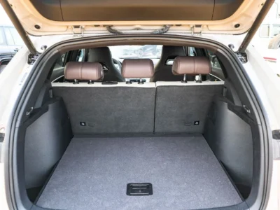 2025 BYD Song Plus DM-i 1.5 Litres 4-Cylinder Plug-in Hybrid Engine Grey White SUV Chinese Specs